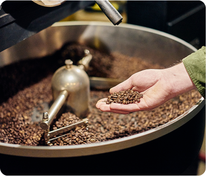 Comment bien choisir son équipement café en coffee shop : 5 clés pour réussir son offre