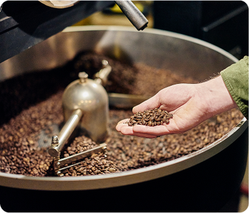 Comment bien choisir son équipement café en coffee shop : 5 clés pour réussir son offre